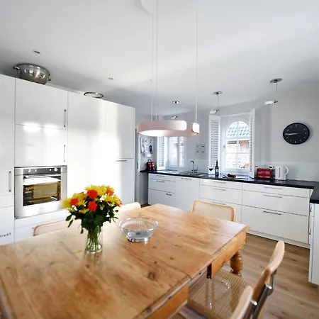 Semesterbostad Strandhuette