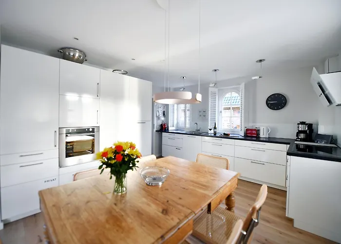 Semesterbostad Strandhuette