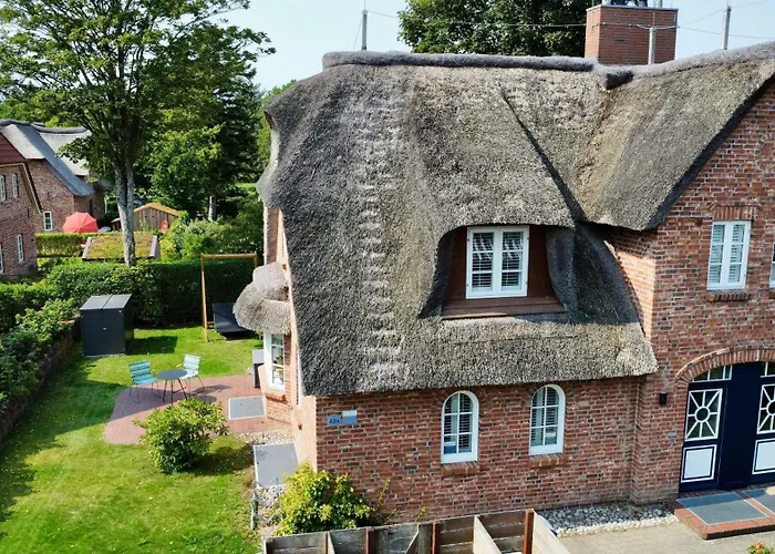 Semesterbostad Strandhuette *